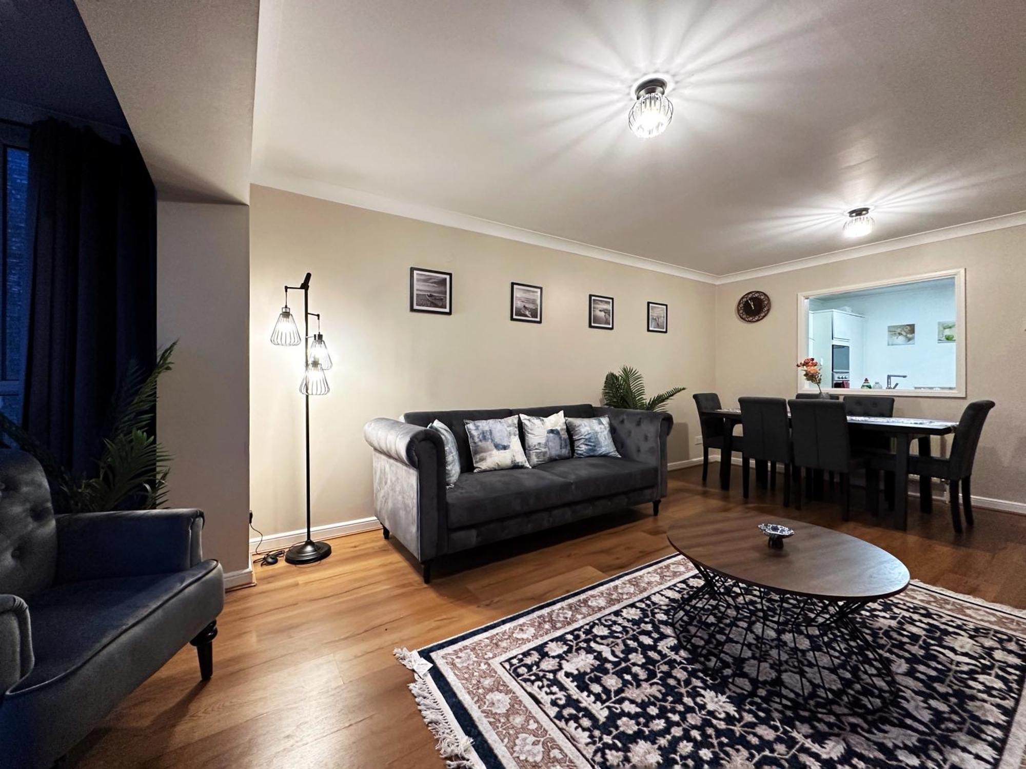 Appartamento Mia Place In Tower Hill, 2 Double Beds, Max 4 People, Free Parking Available Upon Request, Great Location