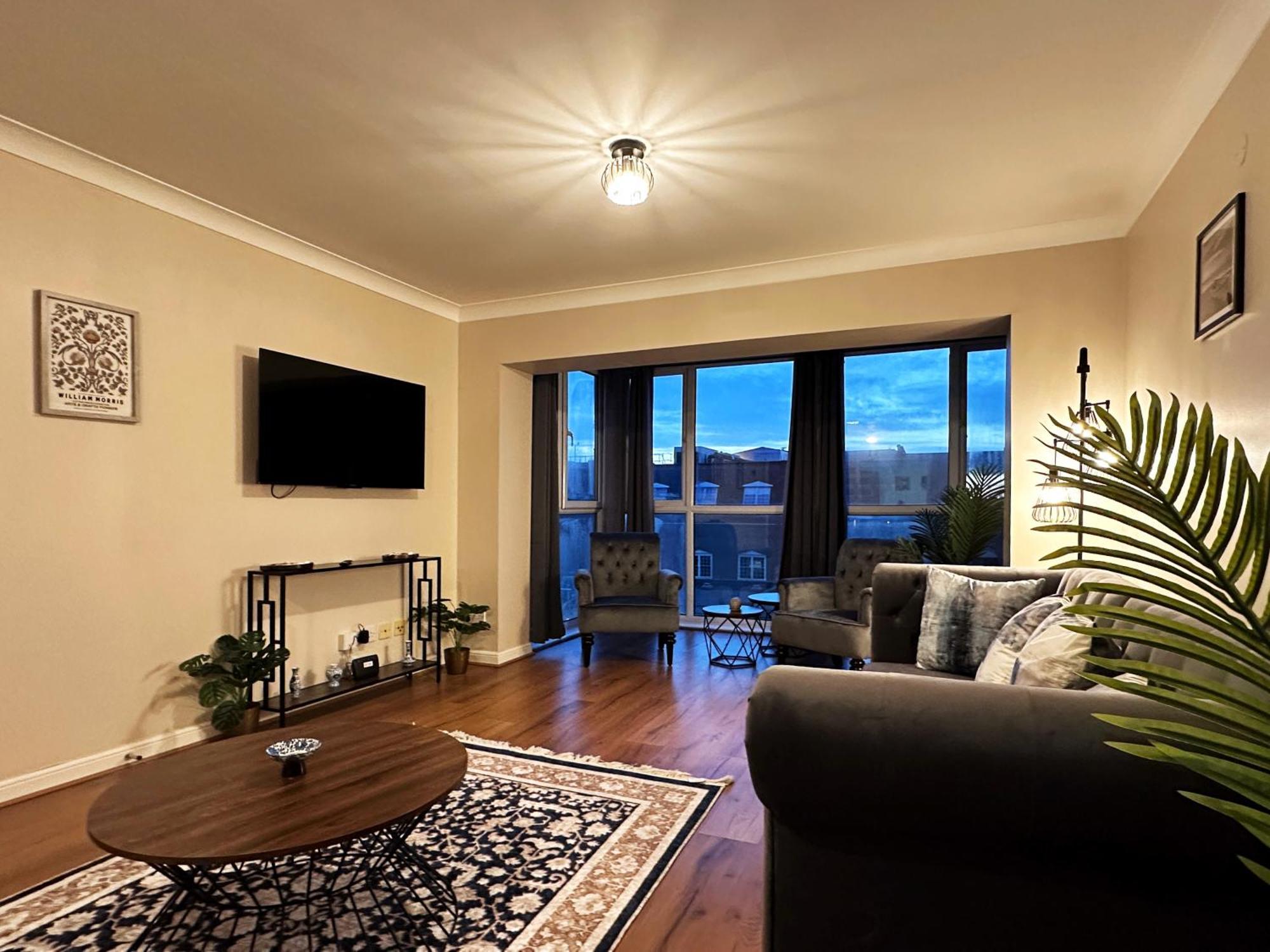 Mia Place In Tower Hill, 2 Double Beds, Max 4 People, Free Parking Available Upon Request, Great Location Appartamento