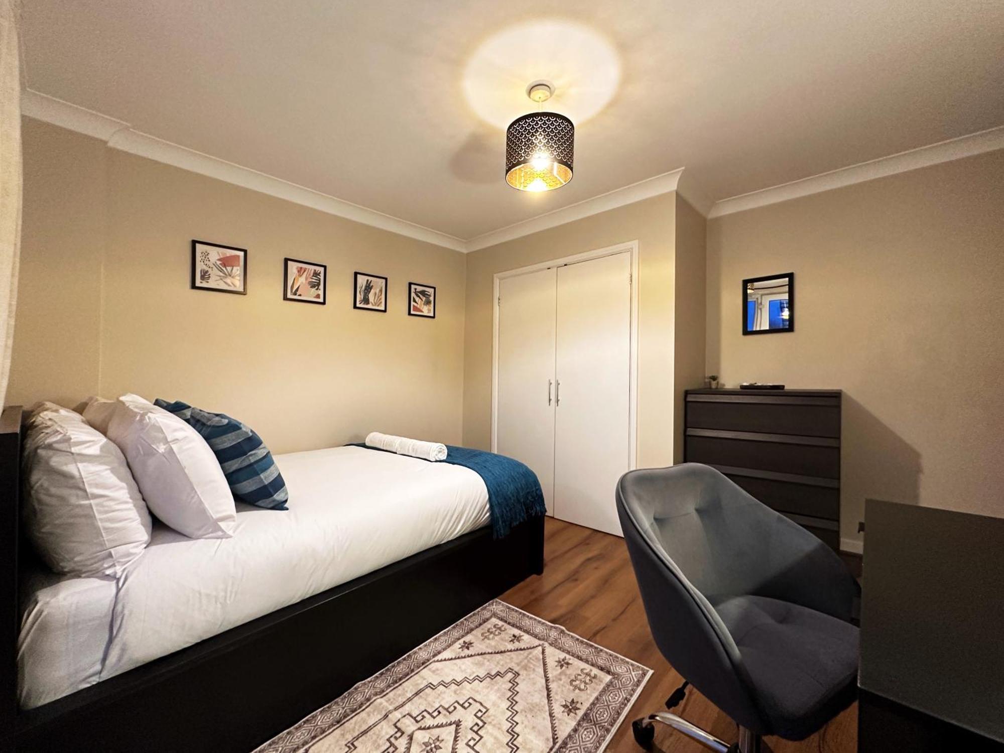 Mia Place In Tower Hill, 2 Double Beds, Max 4 People, Free Parking Available Upon Request, Great Location * Londra