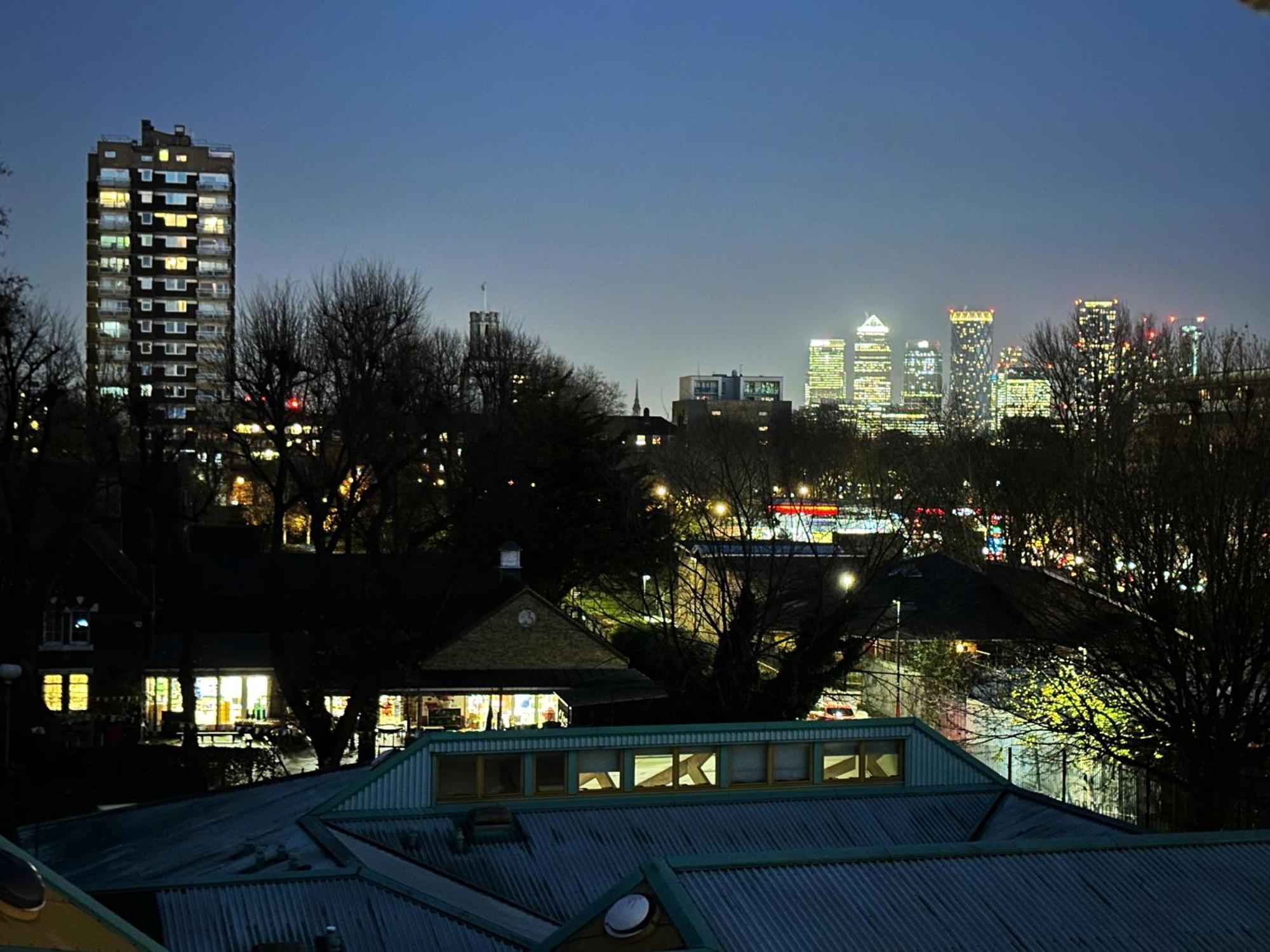 Appartamento Mia Place In Tower Hill, 2 Double Beds, Max 4 People, Free Parking Available Upon Request, Great Location